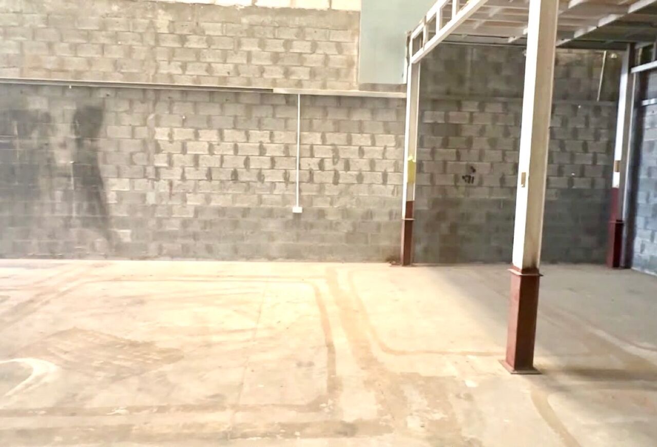 Hidd, Warehouses, BHD 600,  SPACIOUS WAREHOUSE FOR SALE | 210 SQM
