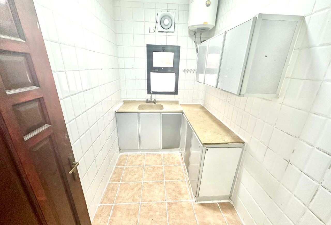 Hoora, Apartments, Flats, Houses & Villas, BHD 180/month,  2 BR,  AFFORDABLE 2BHK FLAT | PRIME LOCATION | HOORA