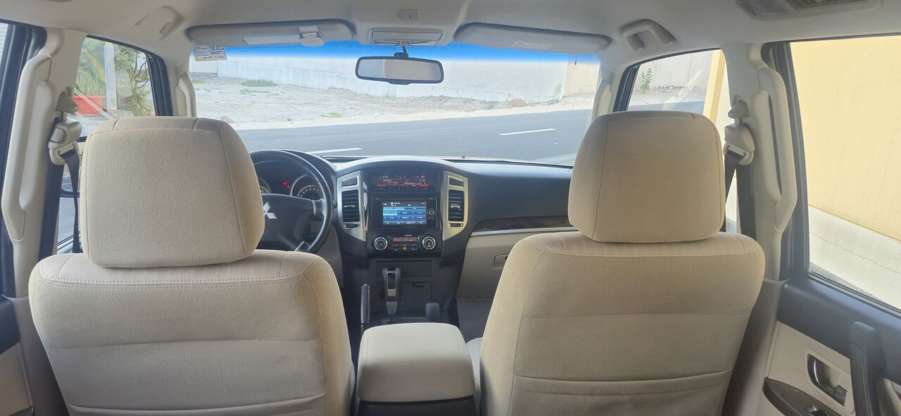 Riffa, Vehicles, Cars & Trucks , BHD 4200,  Mitsubishi Pajero,  2018,  Automatic,  137000 KM,  Excellent Condition, Urgent Sale