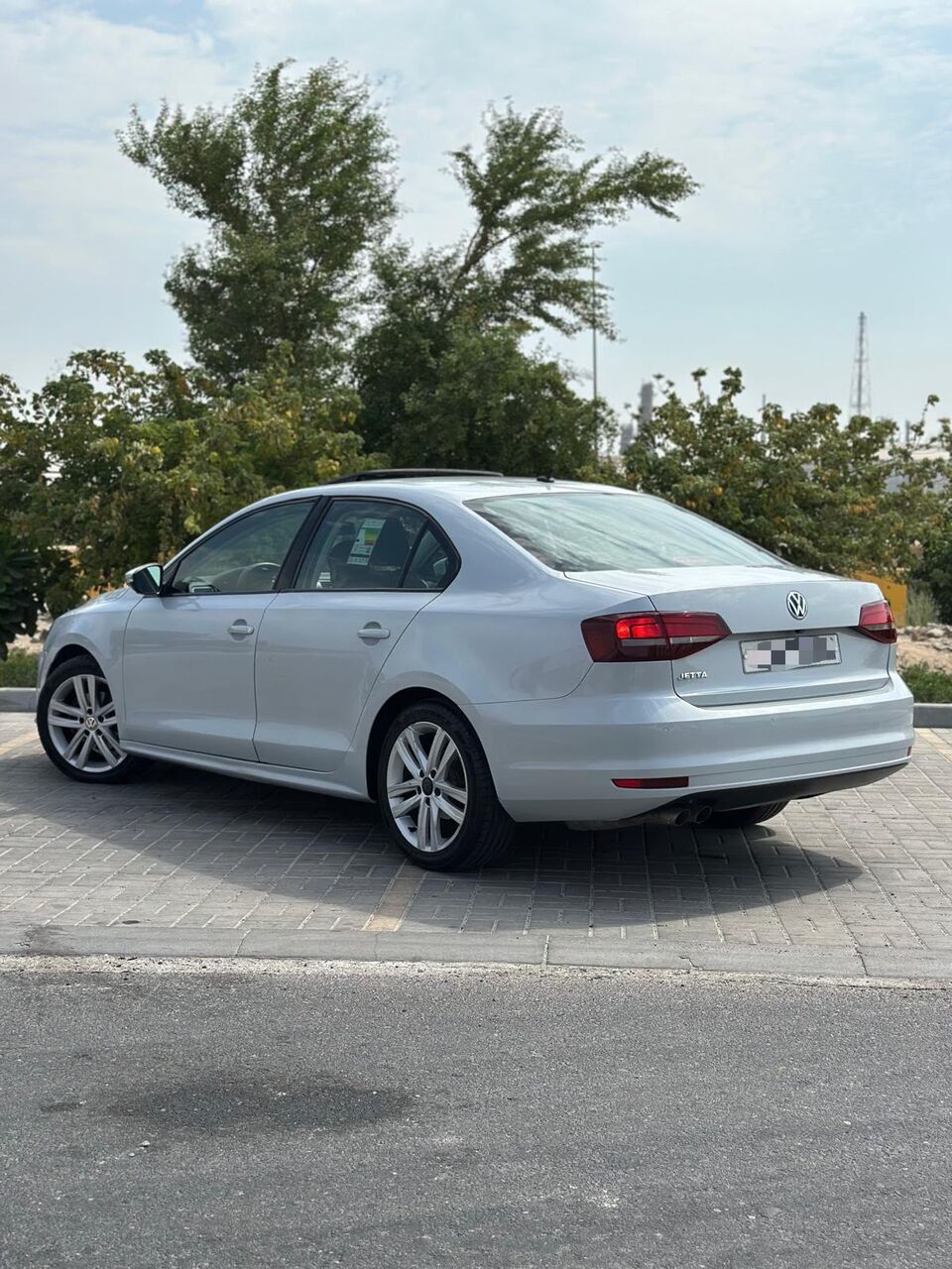 Riffa, Vehicles, Cars & Trucks , BHD 2900,  VOLKSWAGEN JETTA 2017 WHITE,  2017,  Automatic,  92000 KM,