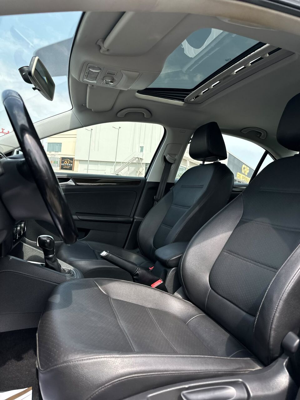 Riffa, Vehicles, Cars & Trucks , BHD 2900,  VOLKSWAGEN JETTA 2017 WHITE,  2017,  Automatic,  92000 KM,