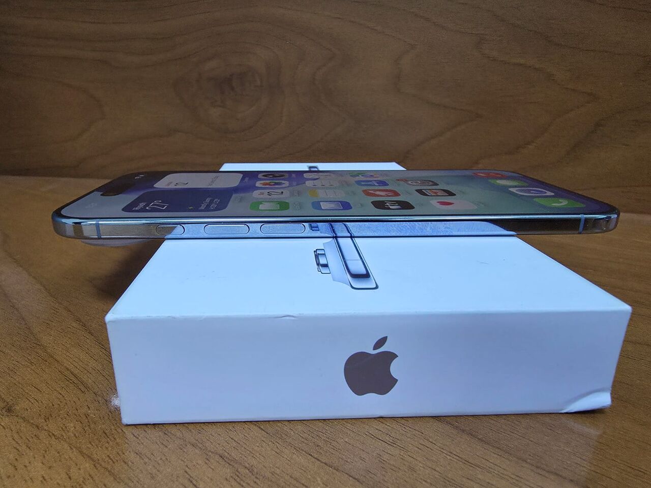 Riyadh, Mobile Phones, SAR 3500,  Apple IPhone Air (1 TB) Sky Bue &ndash; KSA Version (eSim)