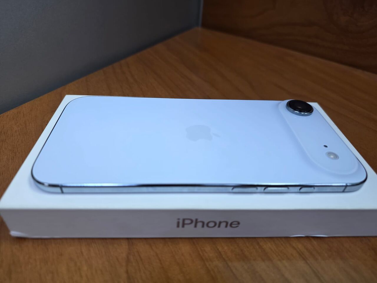 Riyadh, Mobile Phones, SAR 3500,  Apple IPhone Air (1 TB) Sky Bue &ndash; KSA Version (eSim)