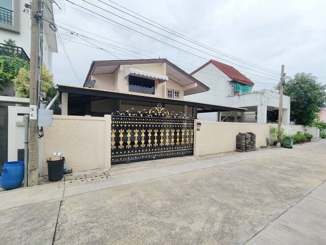 Bangkok, Villas, THB 50000,  76 Sq. Feet,  Code C7280 Single House Ready To Move In Ratchadaphisek. 2-story Detached House For Rent,