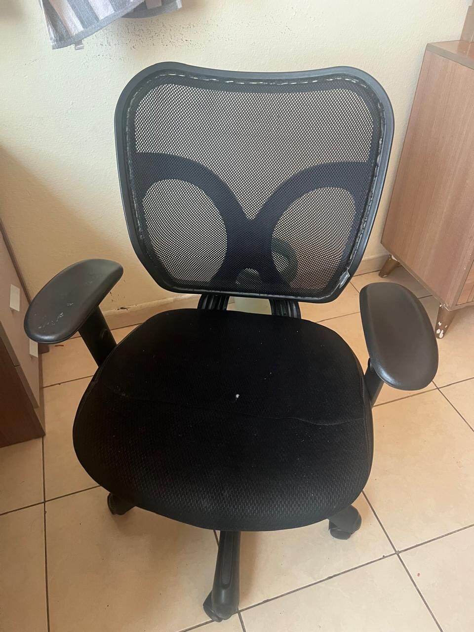 Jubail, Furniture, SAR 350,  Computer Table And Chair