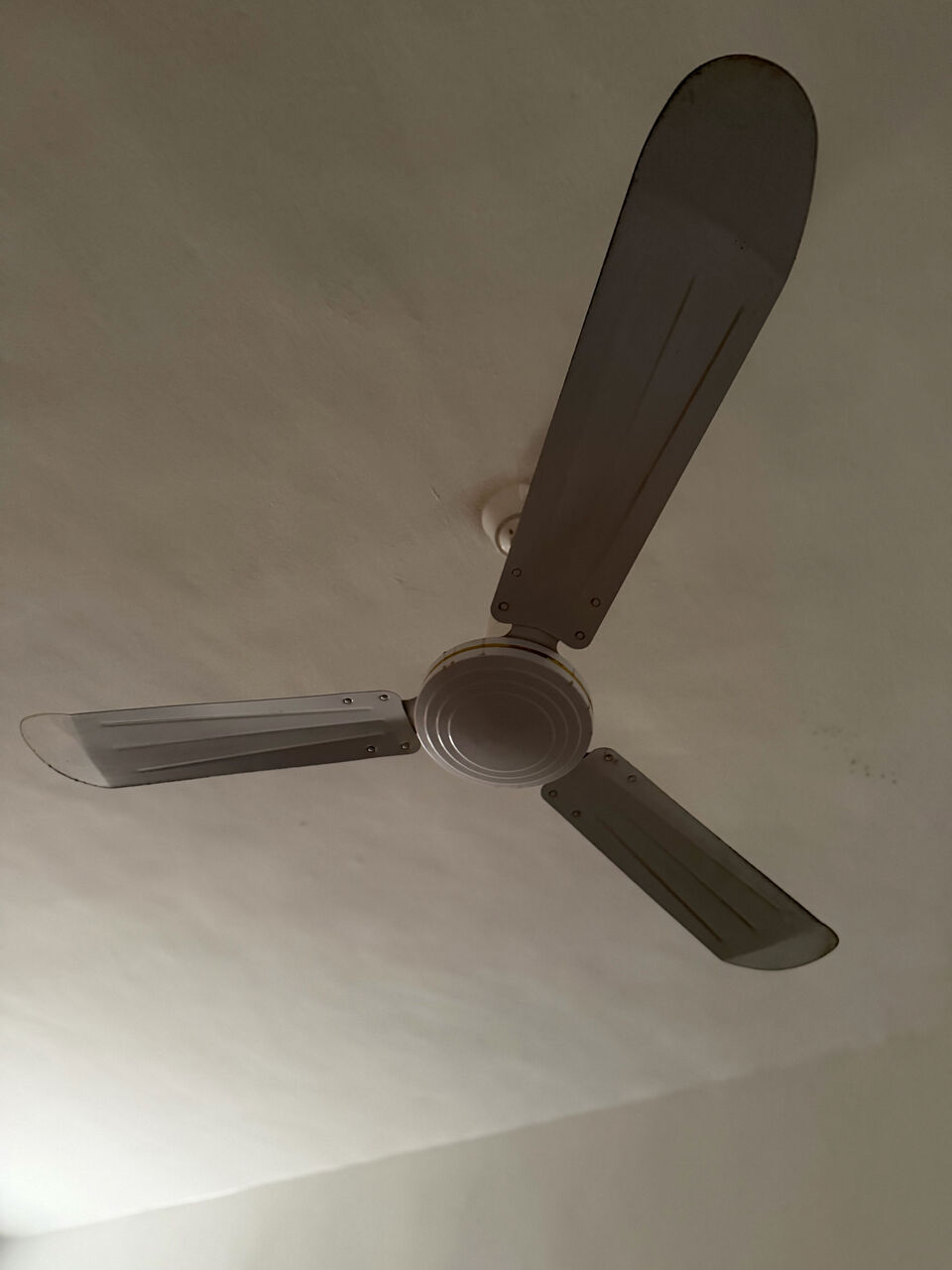 Umm Al Hamam, Household Items, SAR 130,  3 Ceiling Fans For Sale - White, 3-Blade (SAR 50 Each / SAR 130 For All 3)