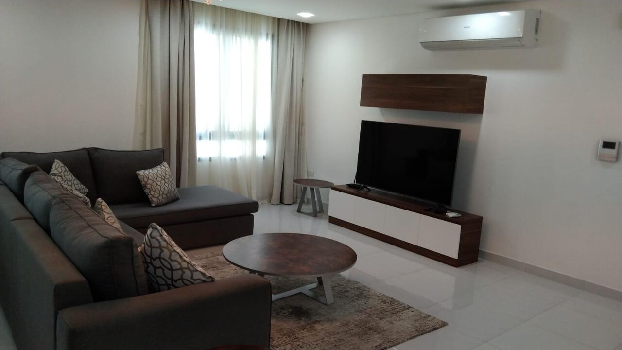Mahooz, Apartments, Flats, Houses & Villas, BHD 500/month,  3 Bedroom Semi Furnished  Flats With All Attached Bathroom @ Mahooz