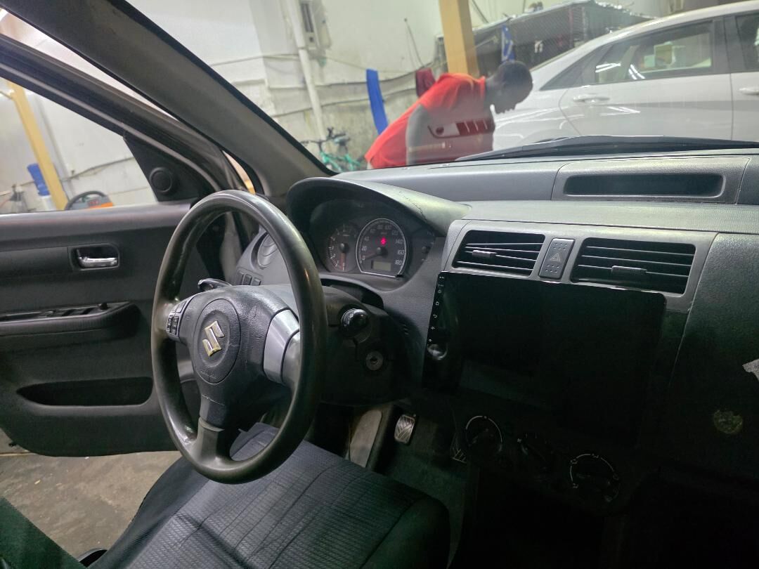 Jeddah, Vehicles, Cars & Trucks , SAR 10000,  Suzuki Swift 2010 For Sale,  2010,  Manual,  220000 KM,