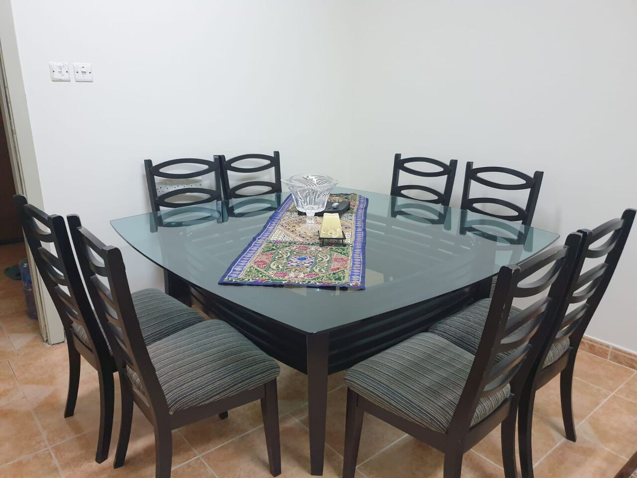 Riyadh, Furniture, SAR 1000,  8 Seat Dining Table(Glass Top)