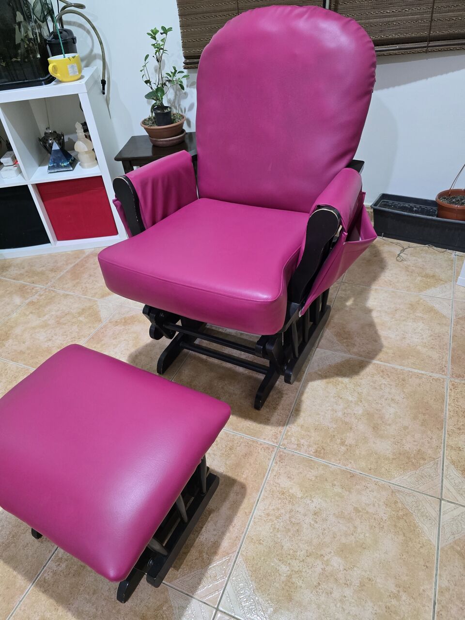 Riyadh, Furniture, SAR 250,  Rocking Chair With Ottoman