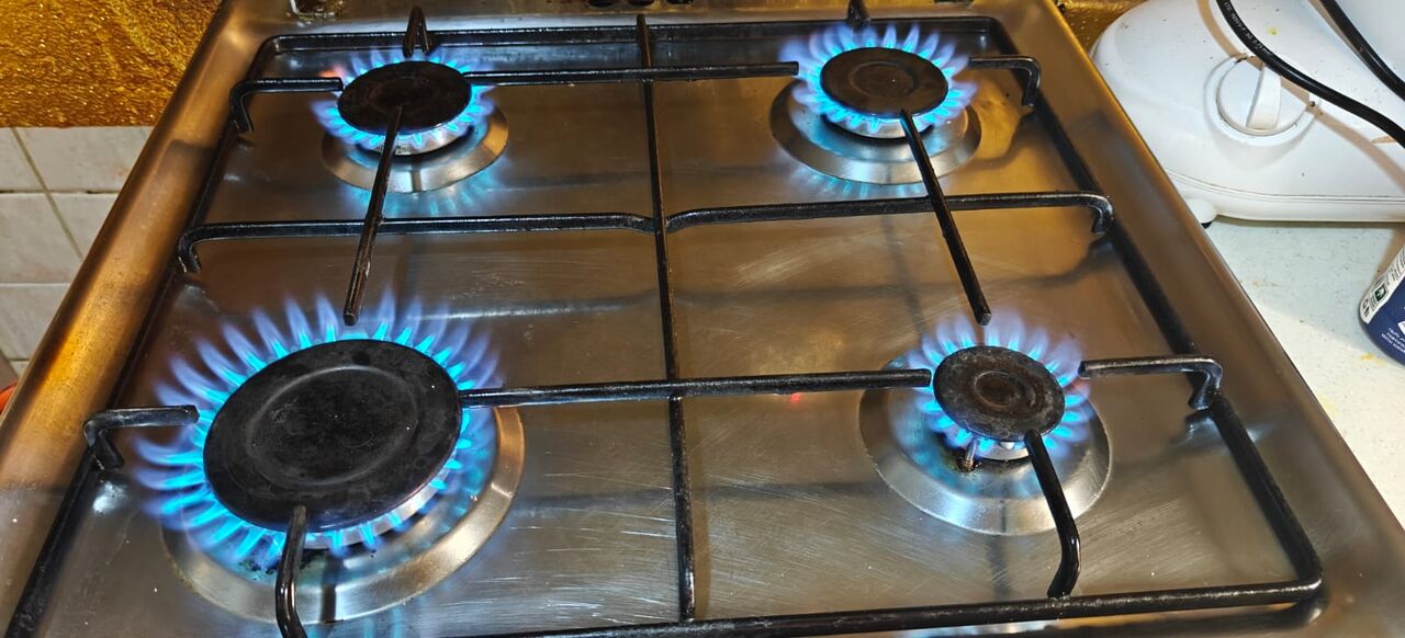 Al Rawdah, Appliances, SAR 400,  Excellent Condition 4 Burner Stove