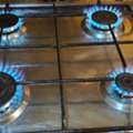 SAR 400,  Excellent Condition 4 Burner Stove