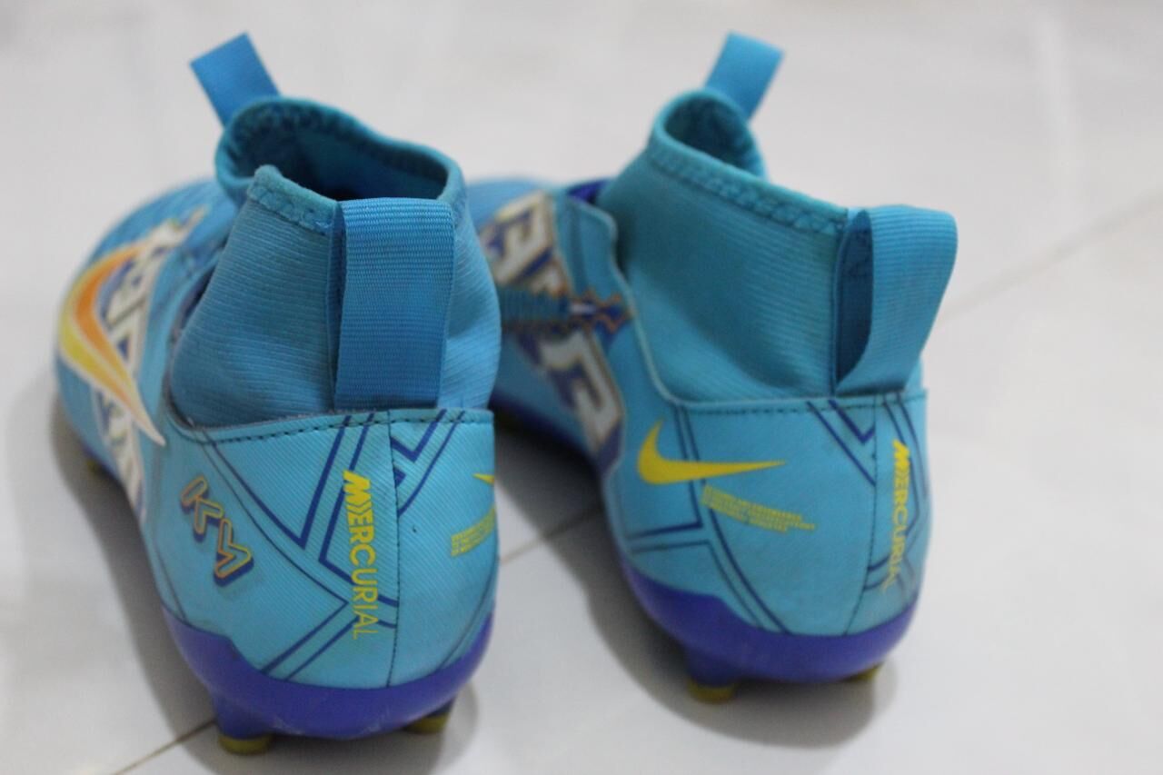 Riyadh, Clothing & Accessories, SAR 200,  Nike Mercurial X Air Zoom Football Shoe Size UK-5 EUR-38 24cm BR-36 CN-240