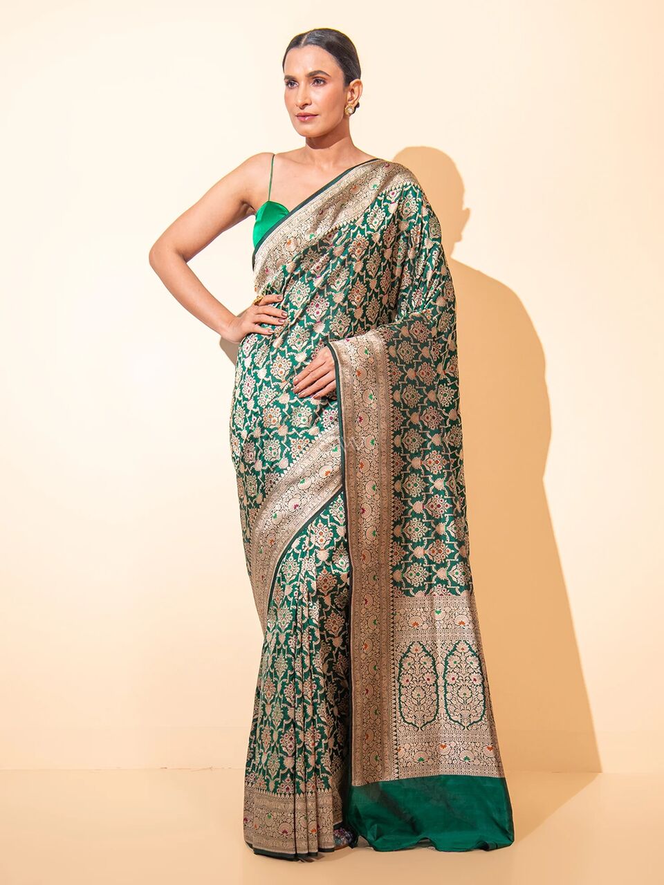 Mumbai, Clothing & Accessories, Buy Banarasi Saree Online From Sacred Weaves