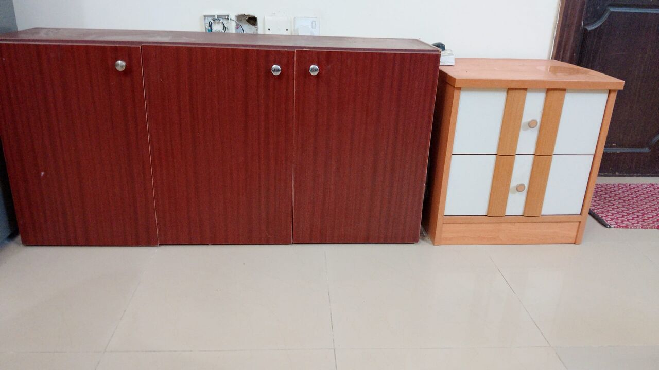 Umm Al Hassam, Furniture, BHD 50,  Furniture And Electronic Appliances (negotiable)