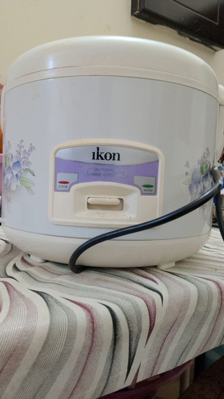 Umm Al Hassam, Furniture, BHD 50,  Furniture And Electronic Appliances (negotiable)
