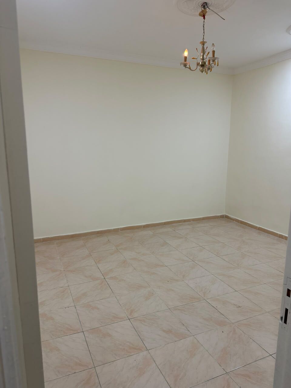 Jeddah, Rooms for Rent, SAR 700/month,  1 Bedroom With Separate Washroom Available.