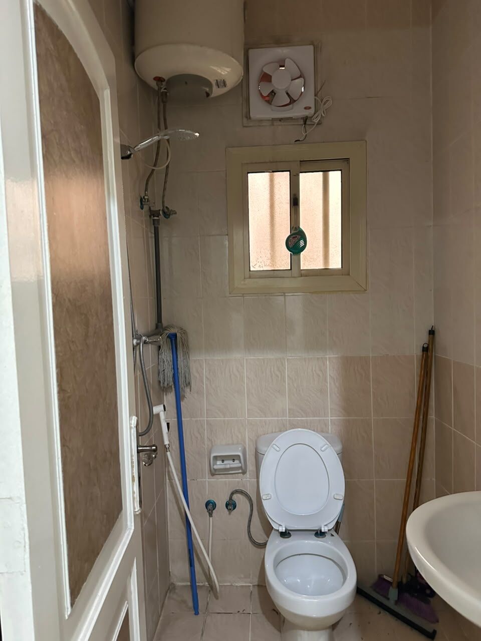 Jeddah, Rooms for Rent, SAR 700/month,  1 Bedroom With Separate Washroom Available.