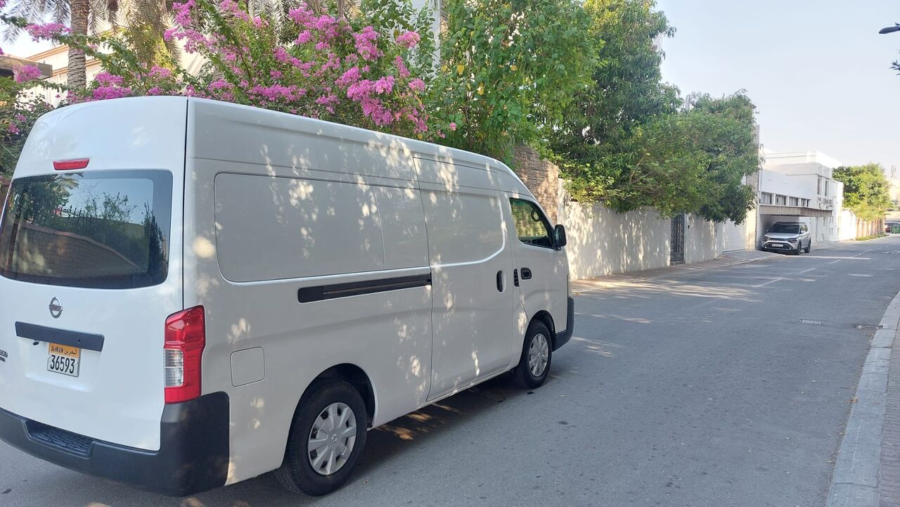 Manama, Vehicles, Cars & Trucks , BHD 3600,  Nissan NV3500 UrVan Bus Cargo Van High Roof Well Mantaine,  2015,  Manual,  200000 KM,