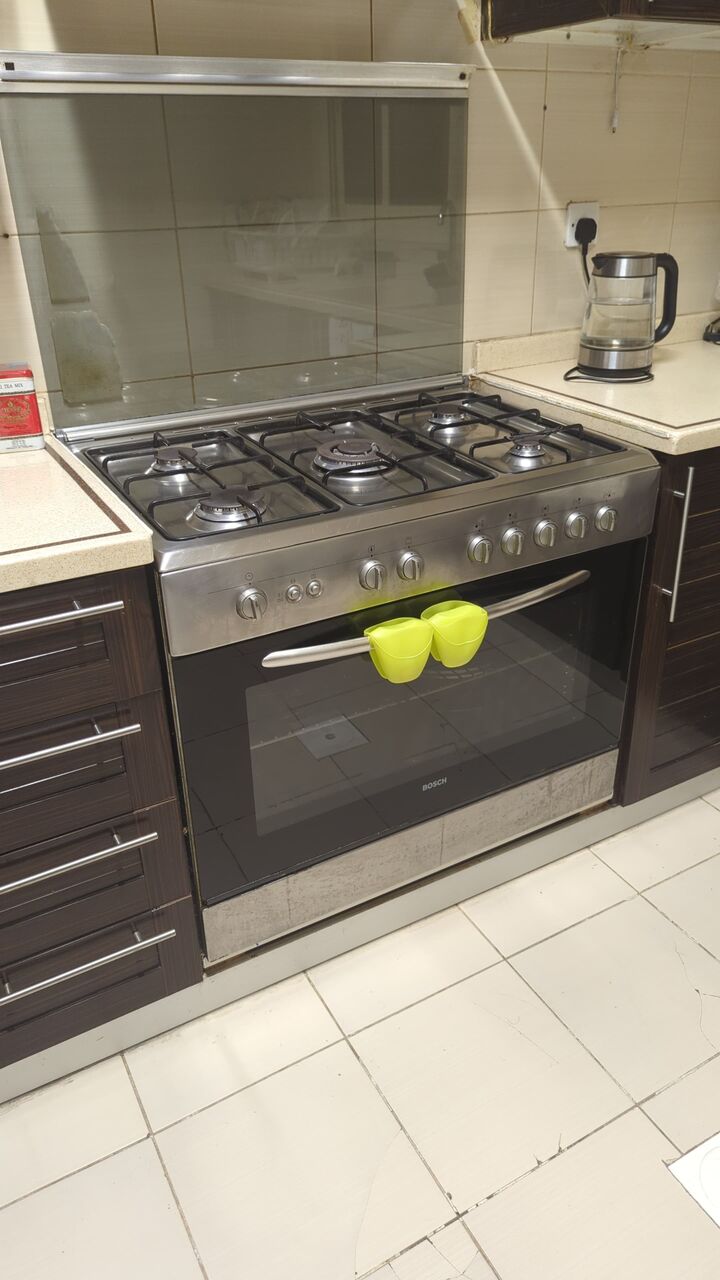 Naseem, Appliances, SAR 750,  Bosch 90cm 5-Burner Gas Cooker & Oven For Sale | Good Condition