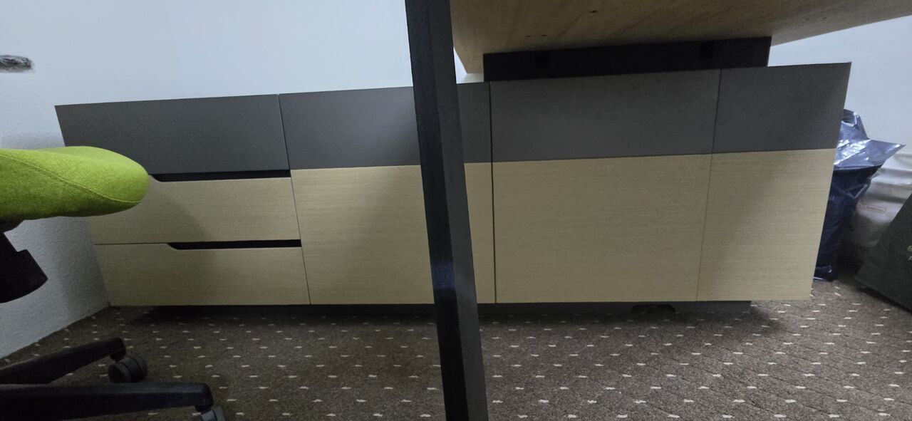 Riyadh, Furniture, SAR 500,  Beatulful L Shape Desk For SAR 500 Only (Original Price 4000)