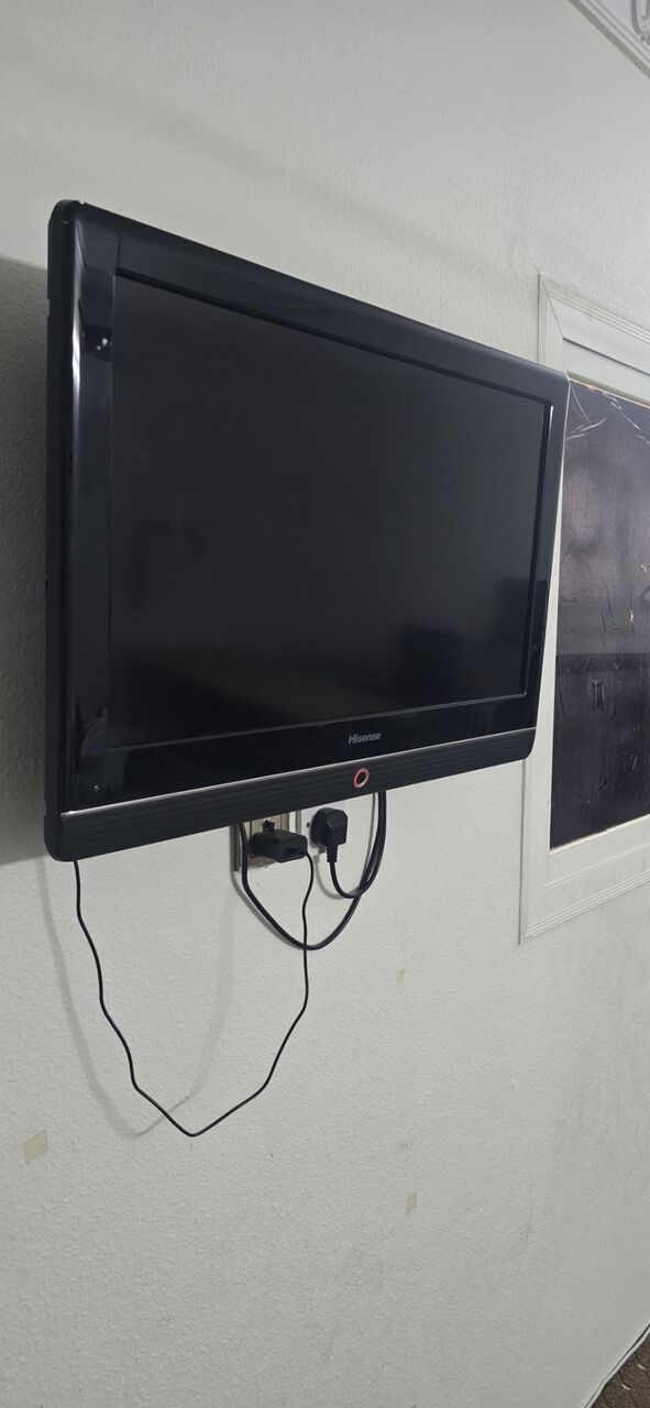 Al Hamra, Electronics, SAR 50,  Basic TV For SAR 50 Only