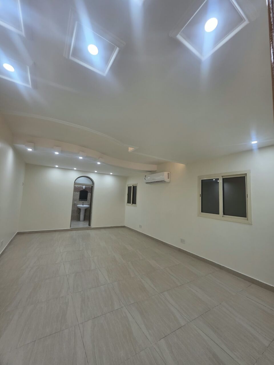 Al Aziziyah, Apartments, Flats, Houses & Villas, SAR 26600/year,  4 BR,  4 Bedrooms, A Hall,3 Bathrooms, A Kitchen,with Air Conditioners Installed