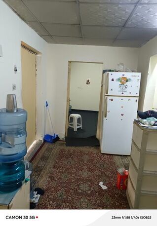 Al Bawadi, Rooms for Rent, SAR 700/month,  Furnished Room With Common Bath And Common Kitchen In A Two Rooms Flat - Top Floor
