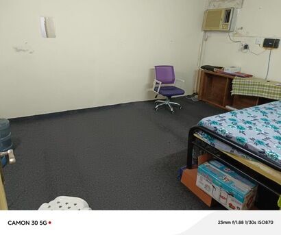 Al Bawadi, Rooms for Rent, SAR 700/month,  Furnished Room With Common Bath And Common Kitchen In A Two Rooms Flat - Top Floor