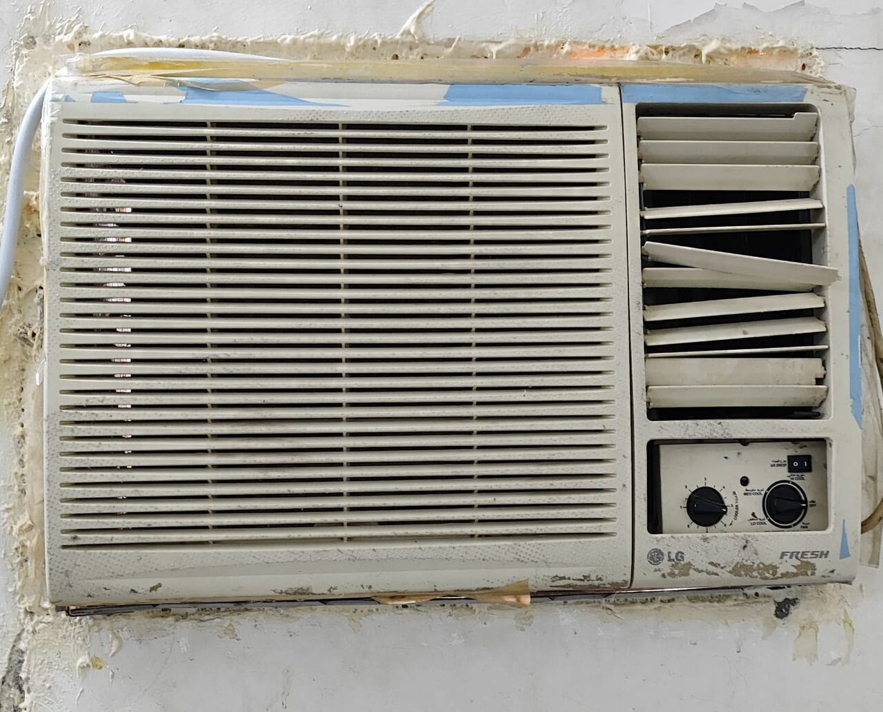 Madinah, Household Items, SAR 1410,  AC, Washing Machine, Refrigerator, Cooking Range, Gas Cylinder & Vacuum Cleaner