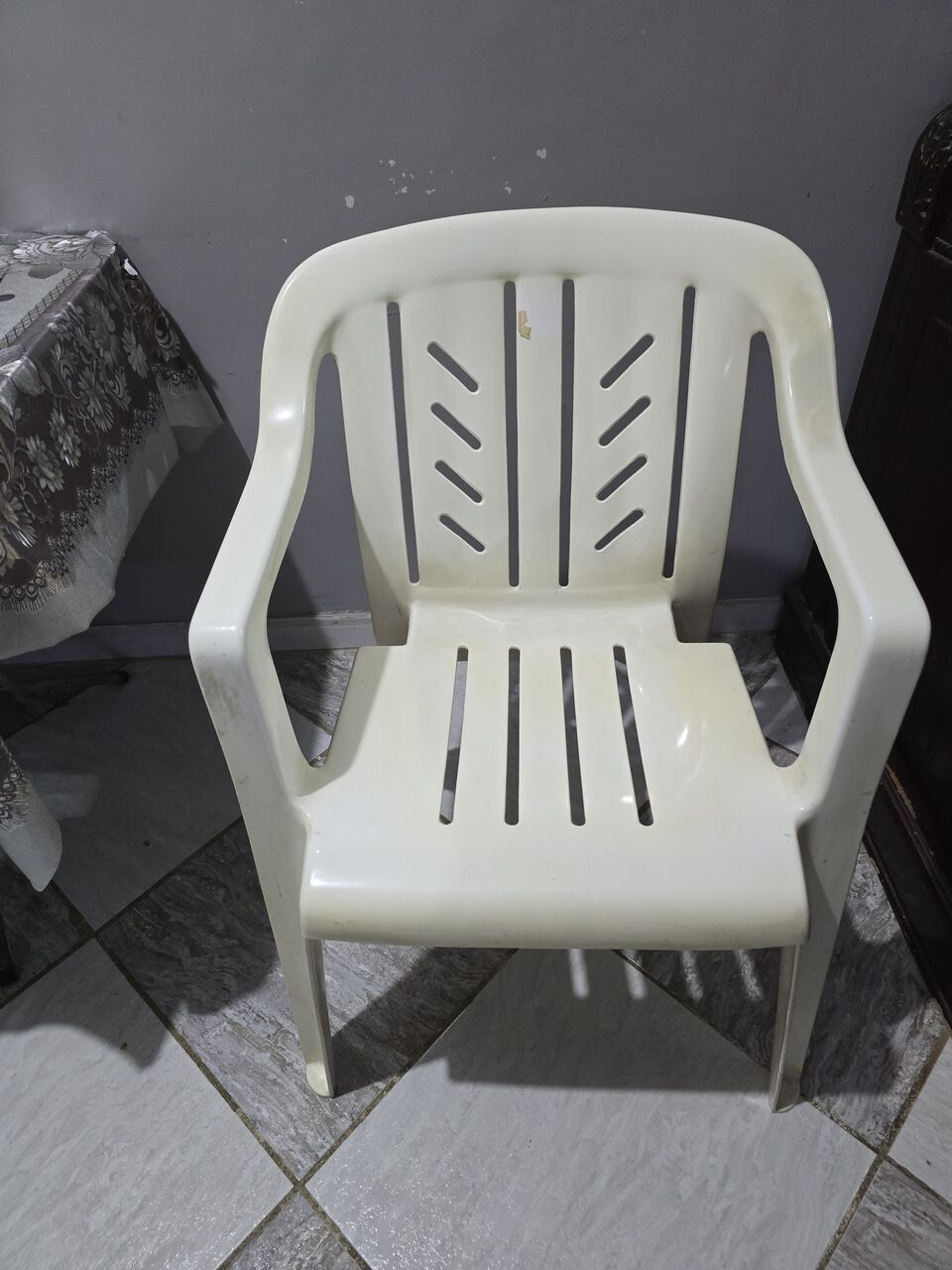 Makkah, Furniture, SAR 100,  Table And Chair