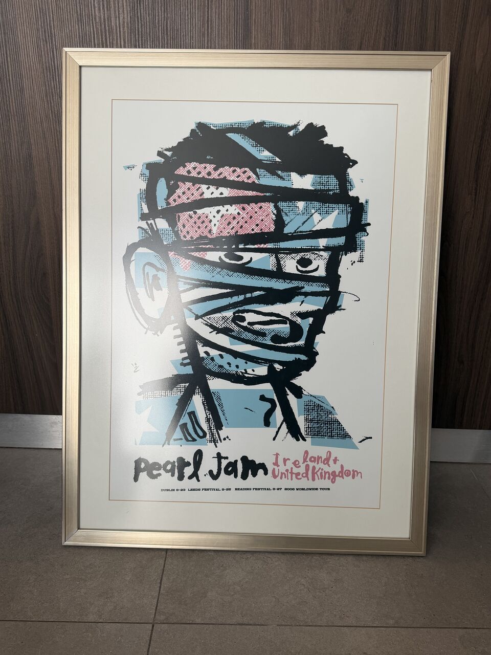 Manama, Collectibles, BHD 190,  Pearl Jam 2006 Ireland & UK, Dublin, Leeds & Reading, Original Ames Bros Silkscreen