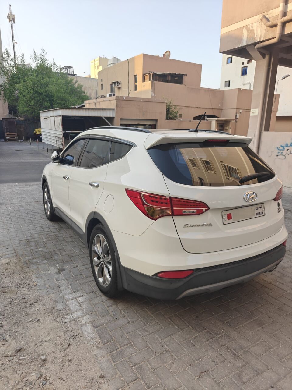 East Riffa, Vehicles, Cars & Trucks , BHD 3700,  Hyundai Santa Fe,  2015,  Automatic,  172000 KM,    3.3L V6 AWD &ndash; Excellent Condition / Agency Maintained