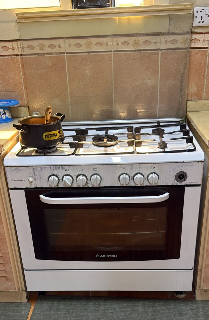 Jeddah, Furniture, HOUSEHOLD FURNITURE & APPLIANCES FOR SALE &ndash; GOOD CONDITION