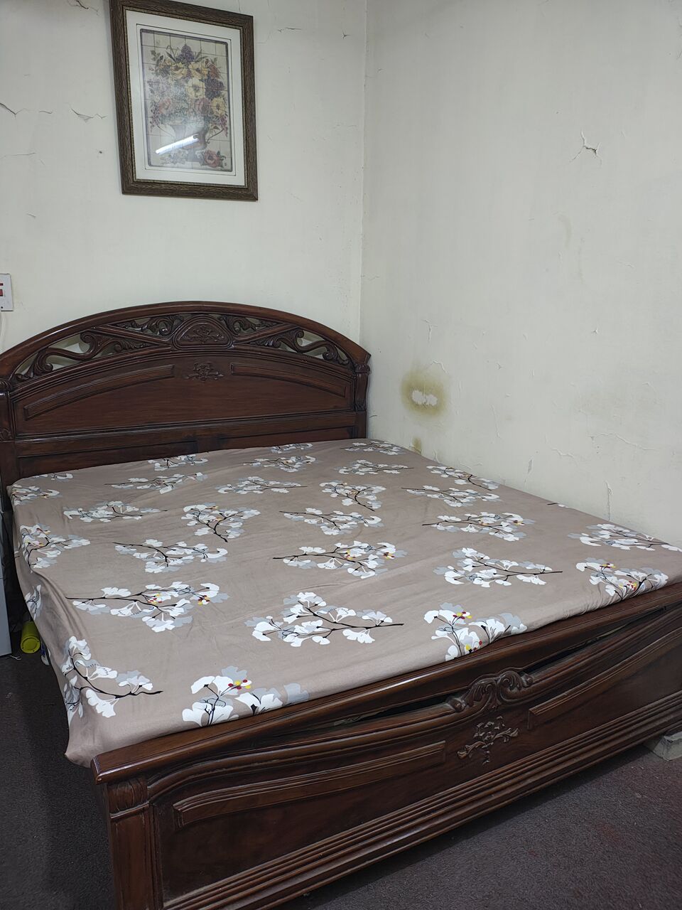 Jeddah, Furniture, SAR 250,  Wooden Bed With Mattress