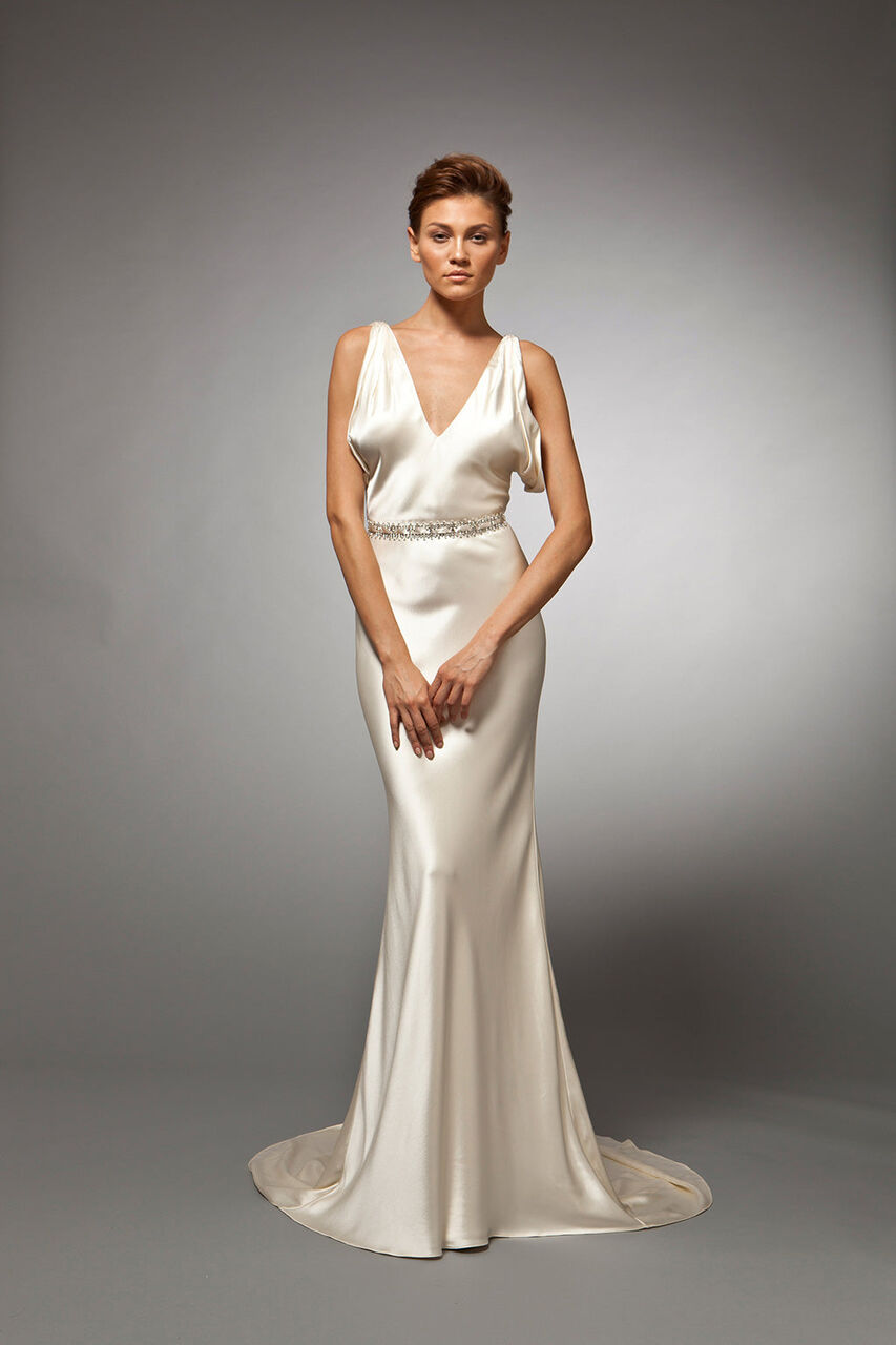 New York, Clothing & Accessories, USD 4,  Shop Bias Cut Wedding Dress For A Vintage-Inspired Bridal Look