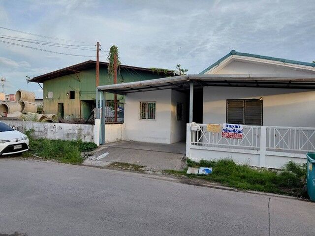 Bangkok, Real Estate For Sale, THB 2800,  6 BR,  60 Sq. Feet,  Please Leave Good Assets For Consideration. Rangsit University Area, 60 Sq M, 9 Rooms,