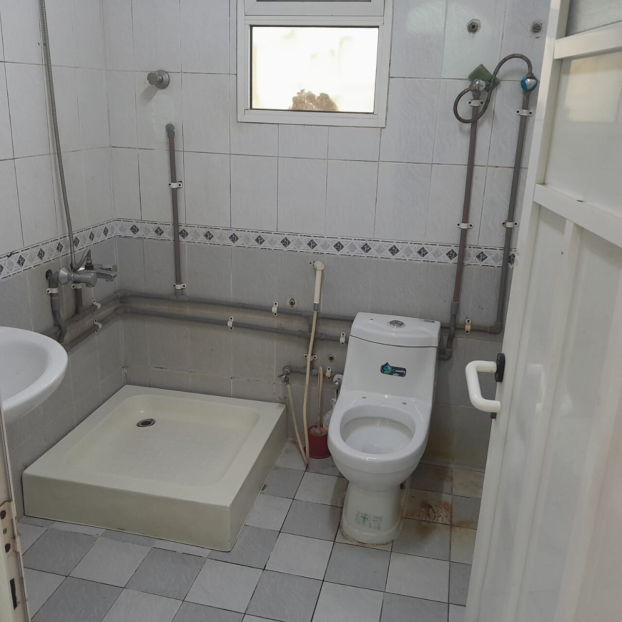 Jubail, Rooms for Rent, SAR 1100/month,  I Am Offering One Big Room Semi Furnished
