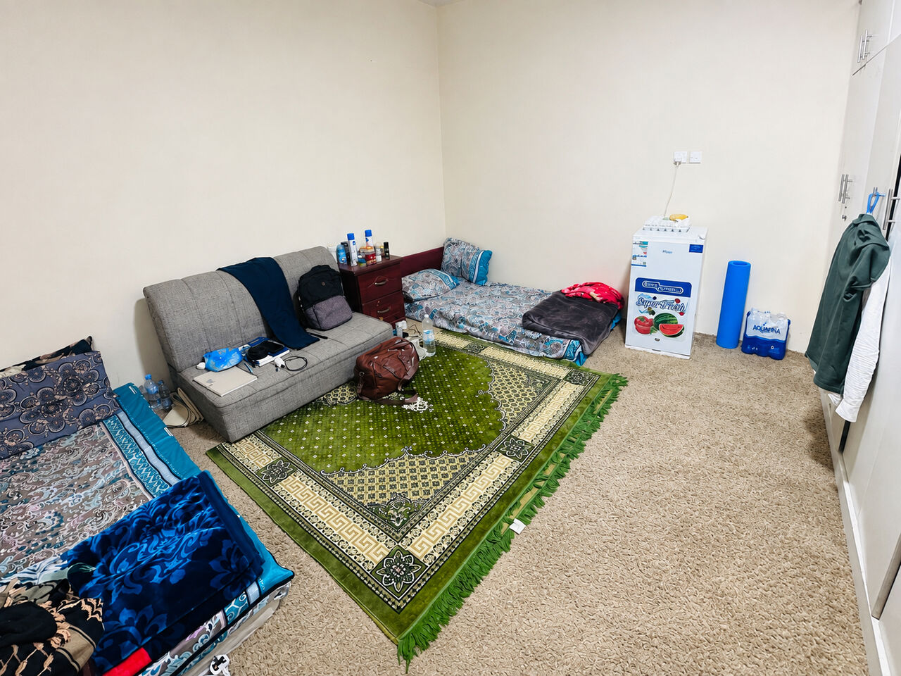 Jubail, Rooms for Rent, 1 Room Available For Rent 3 Months Shola Pump Near Hot And Spicy