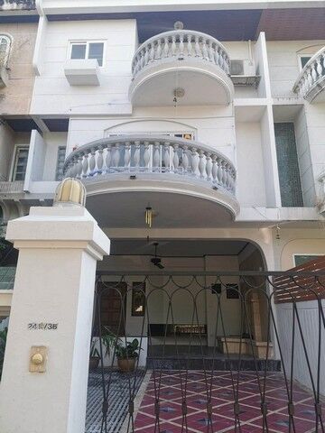 Bangkok, Villas, THB 35000,  30 Sq. Feet,  4-story Townhouse For Rent Near  Yellow Line Yellow Line Station   Lat Phrao 71 Station