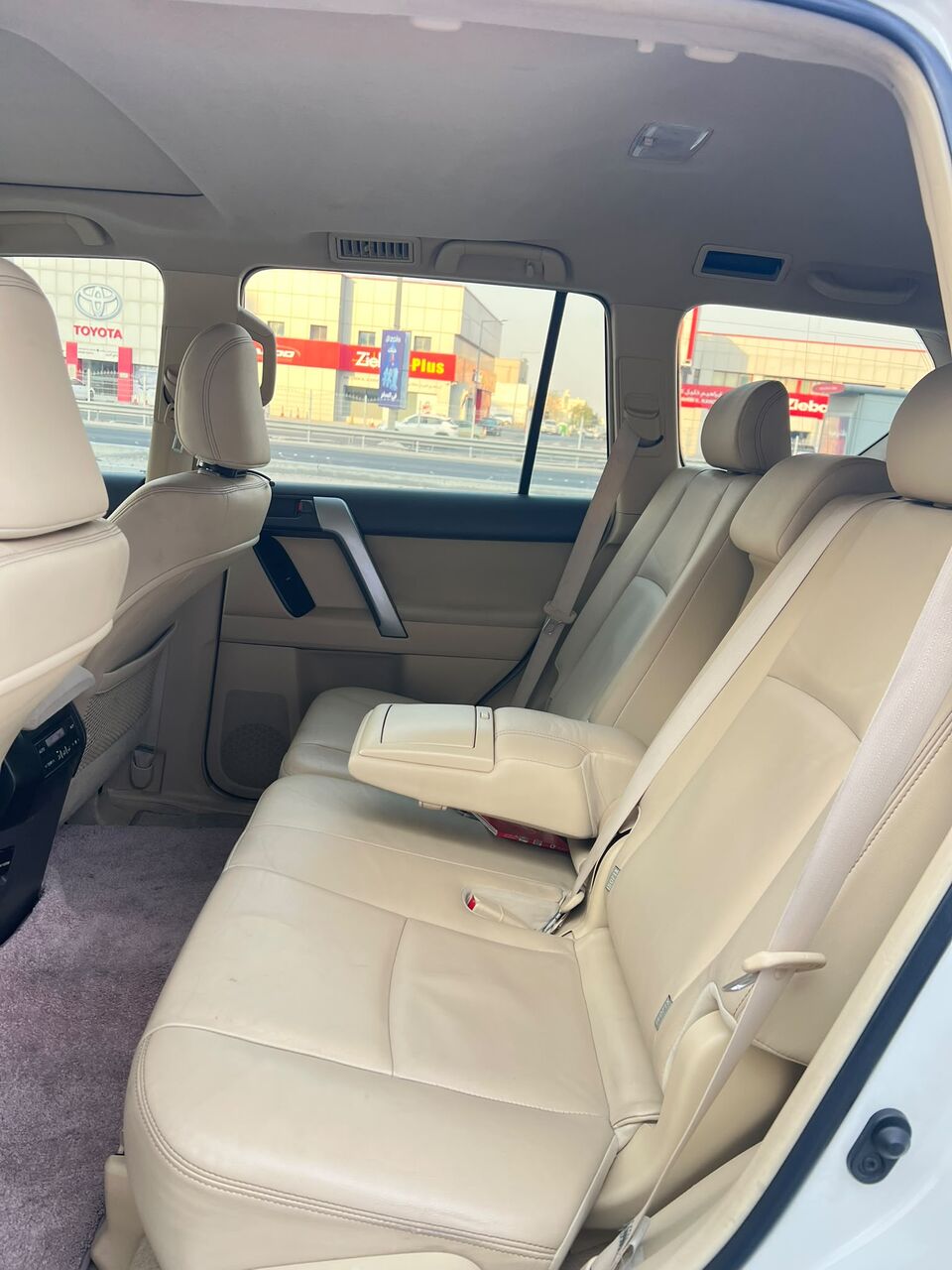 Riffa, Vehicles, Cars & Trucks , BHD 7900,  TOYOTA PRADO TX.L V6 2014 WHITE,  2014,  Automatic,  300000 KM,