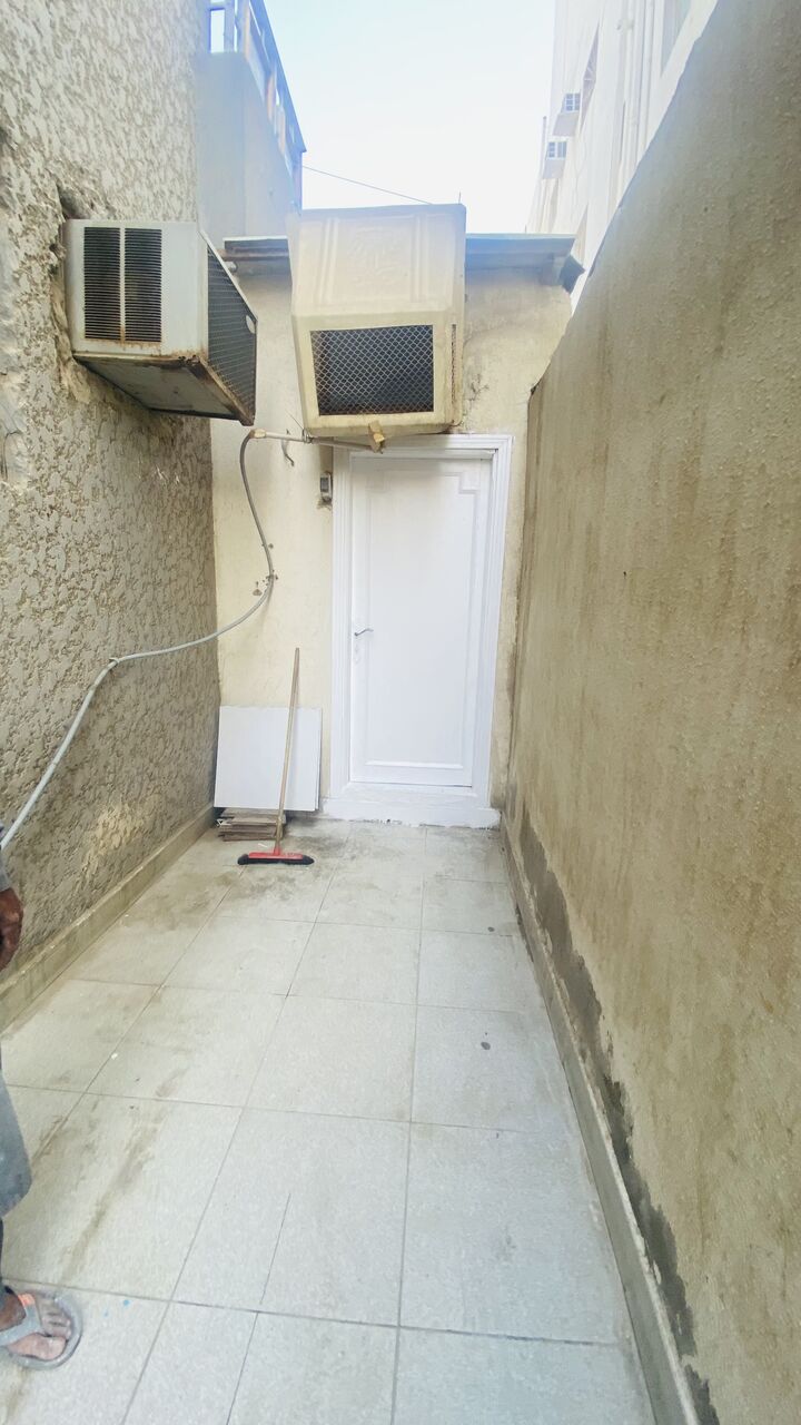 Jeddah, Rooms for Rent, SAR 1300/month,  24 Sq. Meter,  Large Room 24 Sqm - For 2 Bachelors Max