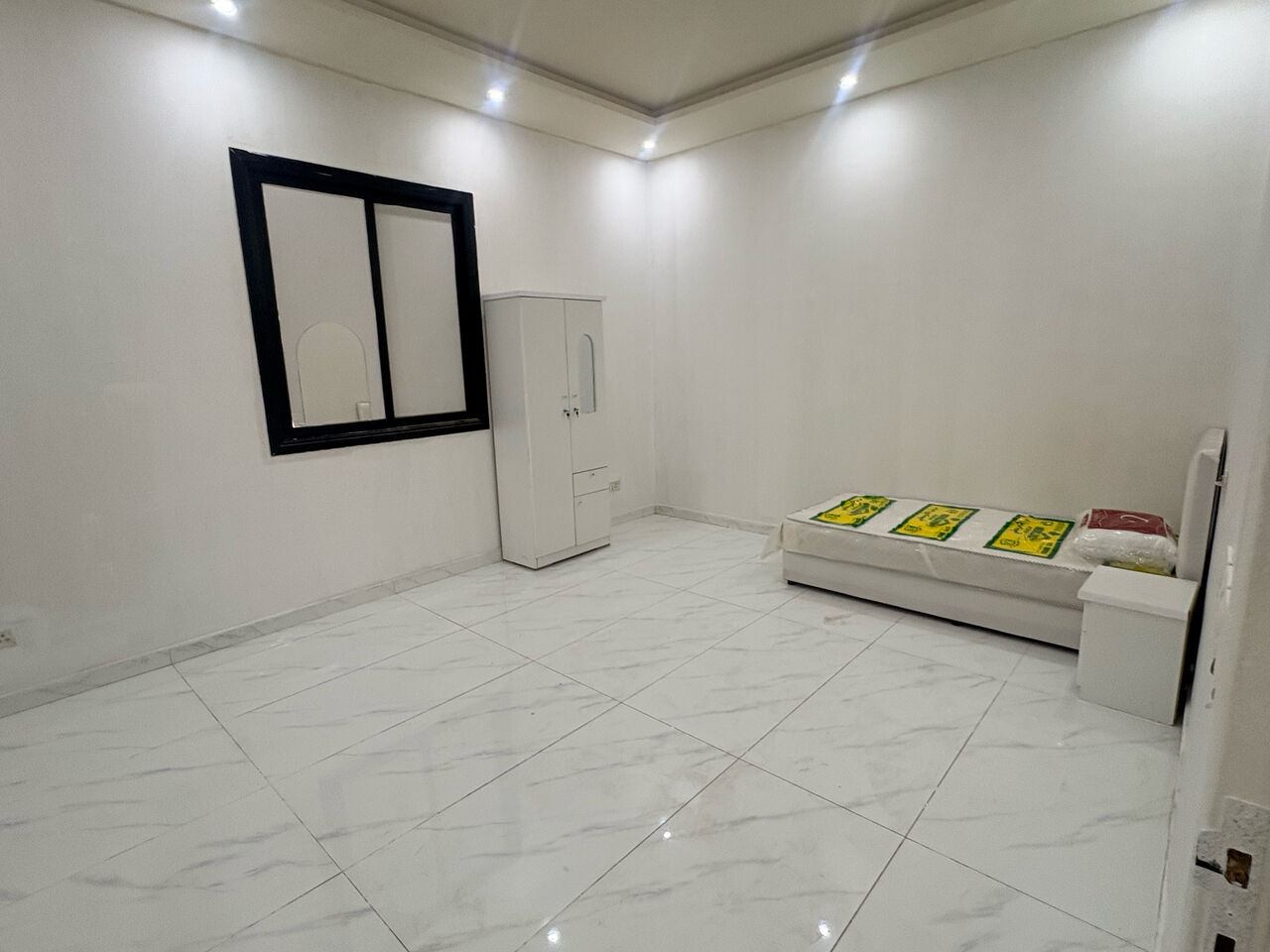 Riyadh, Bedspace For Rent, SAR 800/month,  🛏️ 2 Bed Spaces Available In A Clean And Comfortable Room.