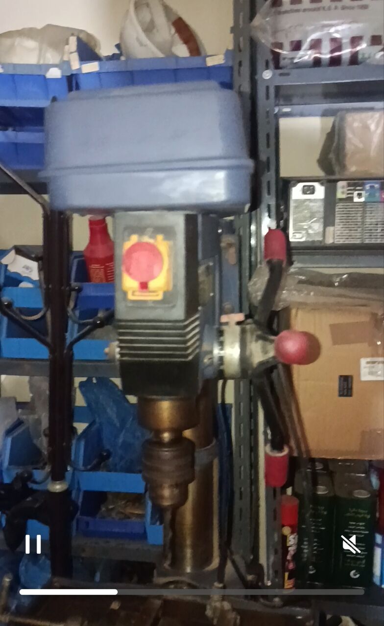 Jeddah, Industrial Machinery, SAR 1,  Drill Press 32 Mm , Oxygen And Acetylene Cylinders And 3 Ton Jack For Sale