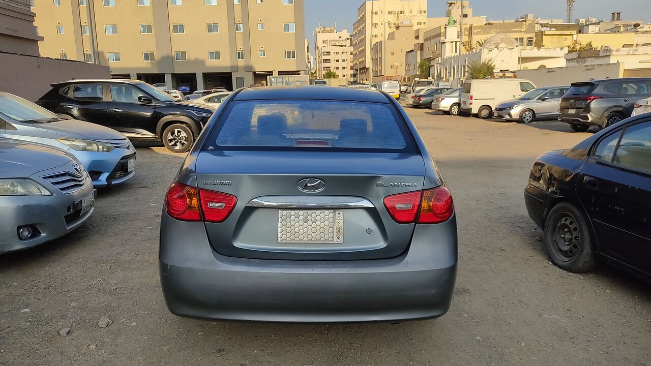 Al Sharafeyah, Vehicles, Cars & Trucks , SAR 22000,  Hyundai Elantra,  2011,  Manual,  241000 KM,  For Sale