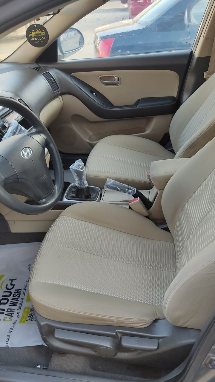 Al Sharafeyah, Vehicles, Cars & Trucks , SAR 22000,  Hyundai Elantra,  2011,  Manual,  241000 KM,  For Sale