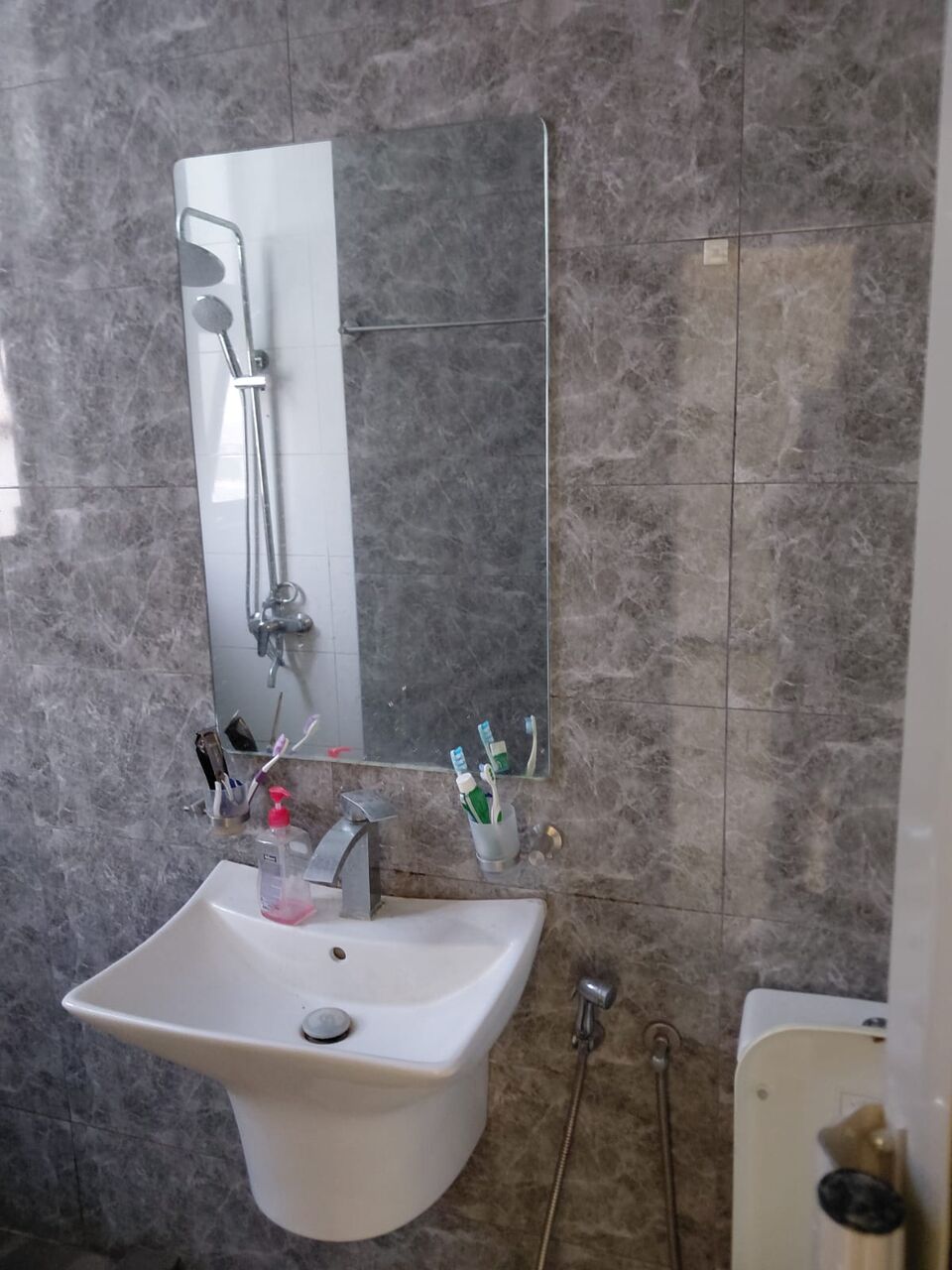 Riffa, Apartments, Flats, Houses & Villas, BHD 150/month,  Studio,  70 Sq. Meter,  Studio Flat For Rent With EWA | With AC