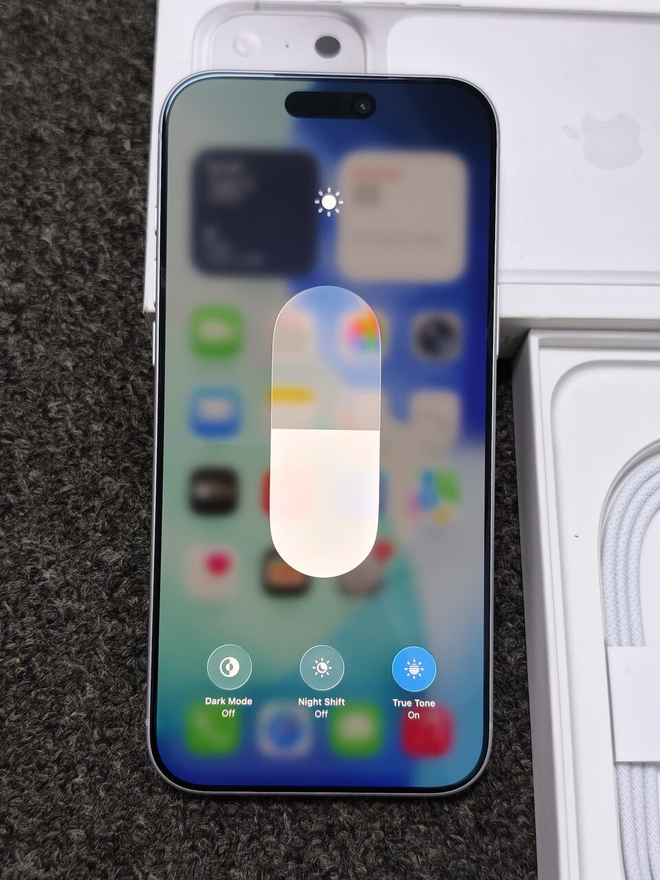 Al Rahmaniyah, Mobile Phones, SAR 4650,  IPhone 17 Pro Max 256gb Silver New Just Open Box