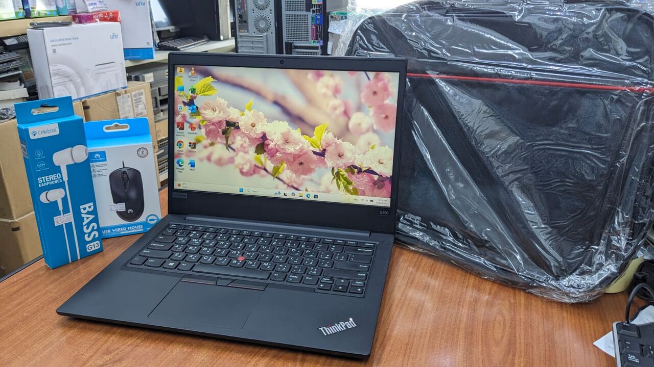 Manama, Tablet Computers, BHD 88,  Thinkpad Core I5 8th Gen Laptop 8GB RAM 256GB SSD Win 11 & Office 2024 Ready Free GIFTS