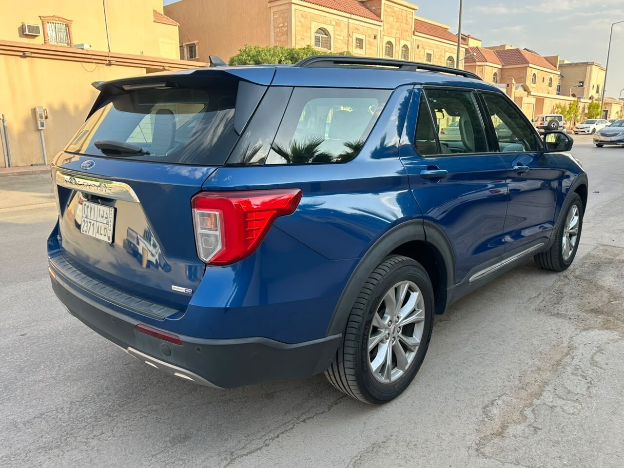 Riyadh, Vehicles, Cars & Trucks , SAR 115000,  Ford Explorer XLT,  2021,  Automatic,  71000 KM,    With Panorama Sunroof N 4x4 (1st Owner) N 100% Accident Free N Lo